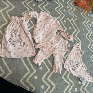 Pink Baby Gap Baby Outfit Set with Bear Design